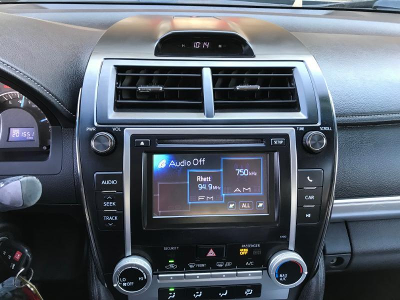 Toyota Camry SE 2012