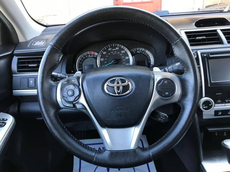 Toyota Camry SE 2012