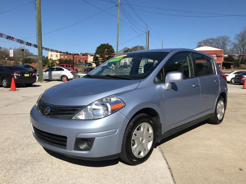 Nissan Versa S 4D Hatchback 2011