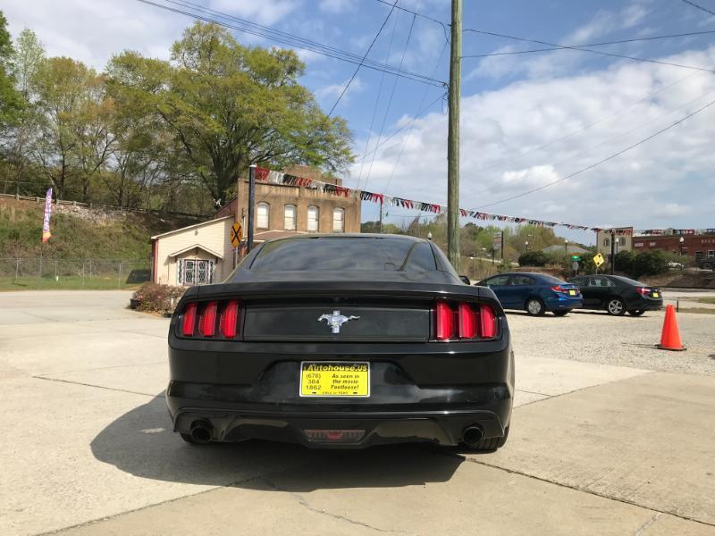 Ford Mustang V6 Coupe 2015