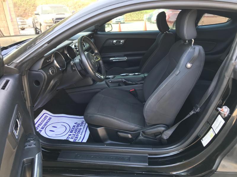 Ford Mustang V6 Coupe 2015