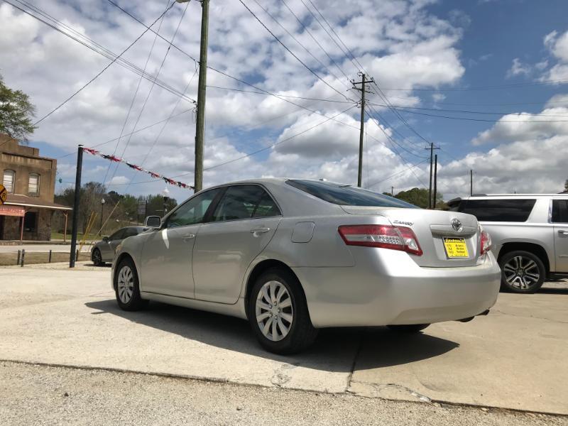 Toyota Camry LE 2011