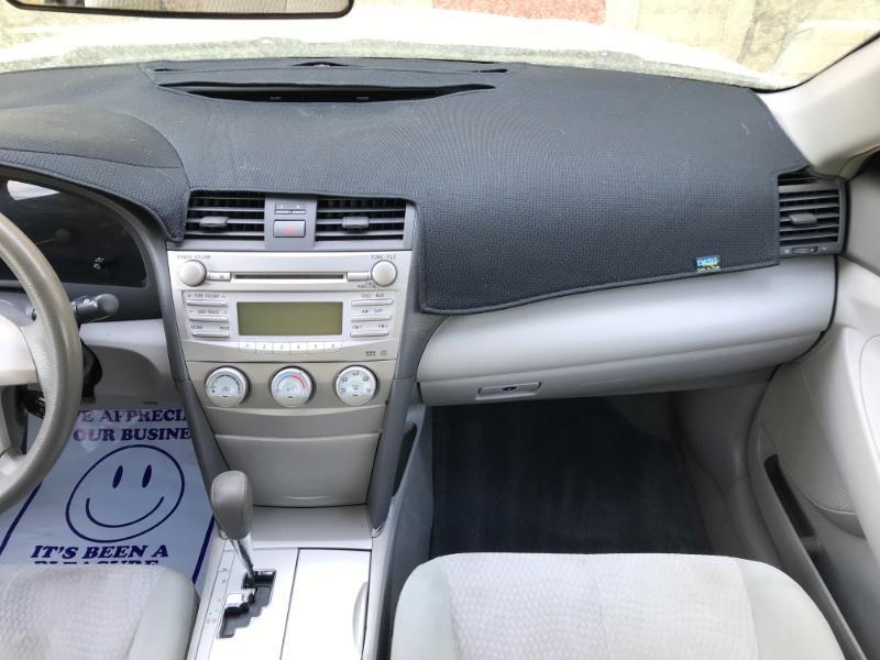 Toyota Camry LE 2011