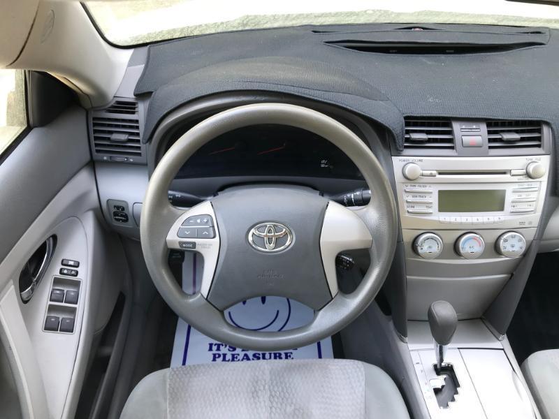 Toyota Camry LE 2011