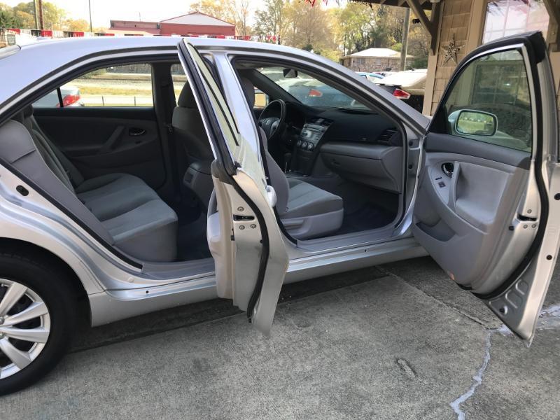 Toyota Camry LE 2011