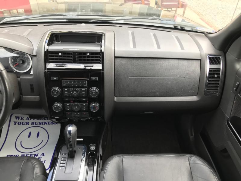 Ford Escape Limited FWD 2010