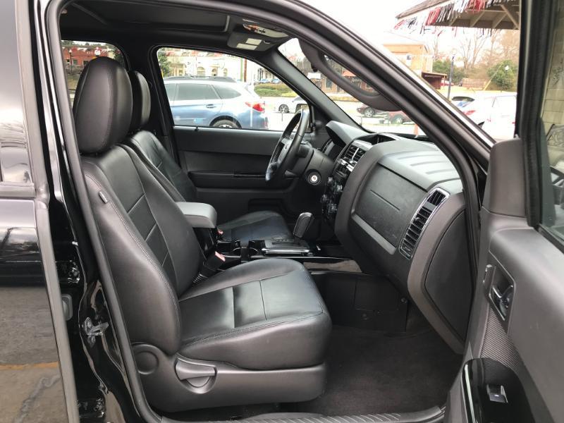 Ford Escape Limited FWD 2010