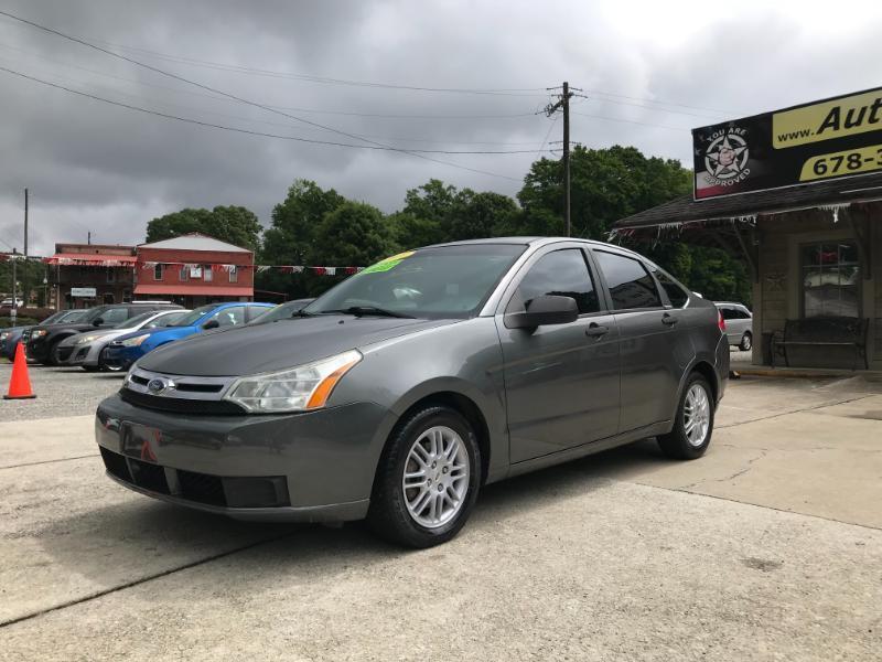 Ford Focus SE Sedan 2011