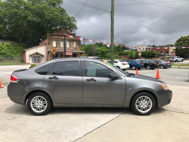 Ford Focus SE Sedan 2011