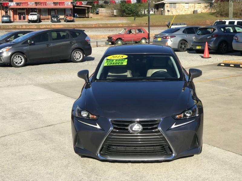Lexus IS 300 RWD 2018