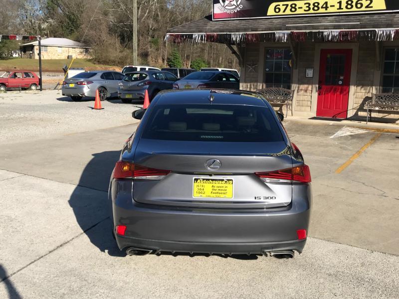 Lexus IS 300 RWD 2018