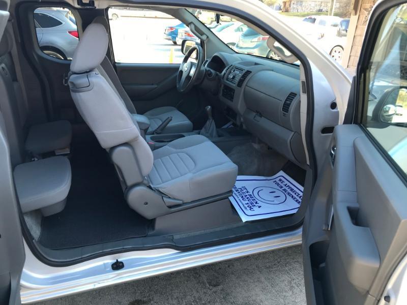 Nissan Frontier S King Cab 2WD 2012