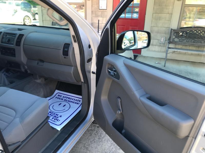 Nissan Frontier S King Cab 2WD 2012