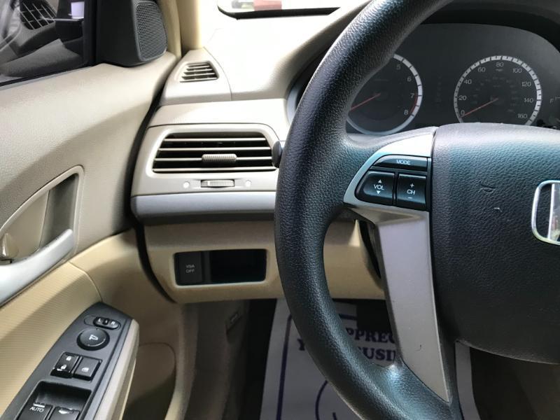 Honda Accord LX sedan 2009