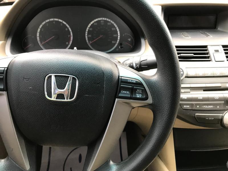Honda Accord LX sedan 2009