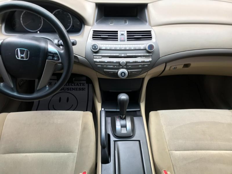 Honda Accord LX sedan 2009
