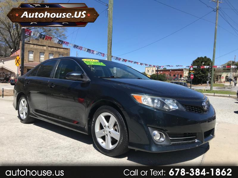 Toyota Camry SE 2012