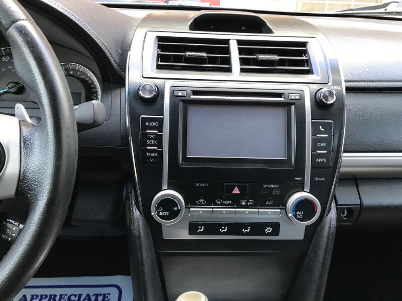 Toyota Camry SE 2012