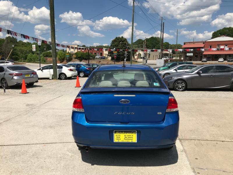 Ford Focus SE Sedan 2011