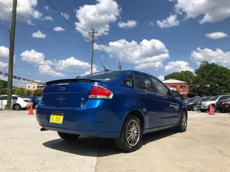 Ford Focus SE Sedan 2011