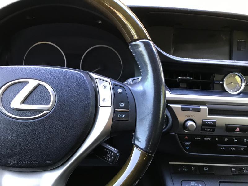 Lexus ES 350 Sedan 2013