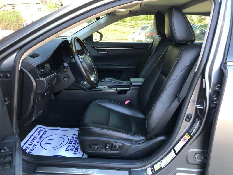 Lexus ES 350 Sedan 2013