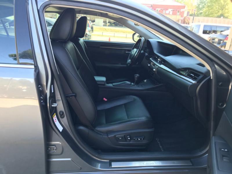 Lexus ES 350 Sedan 2013