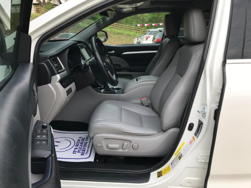 Toyota Highlander XLE 2017