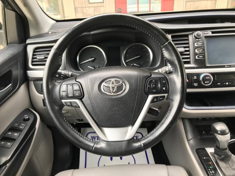 Toyota Highlander XLE 2017