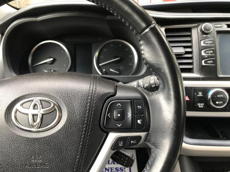 Toyota Highlander XLE 2017