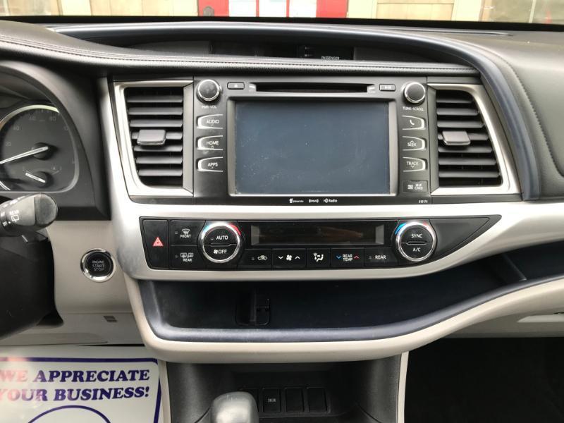 Toyota Highlander XLE 2017