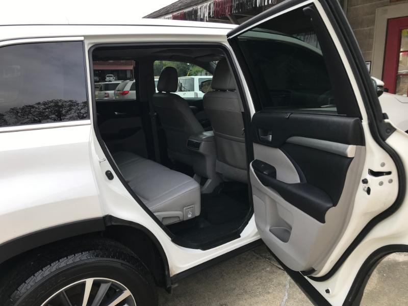 Toyota Highlander XLE 2017