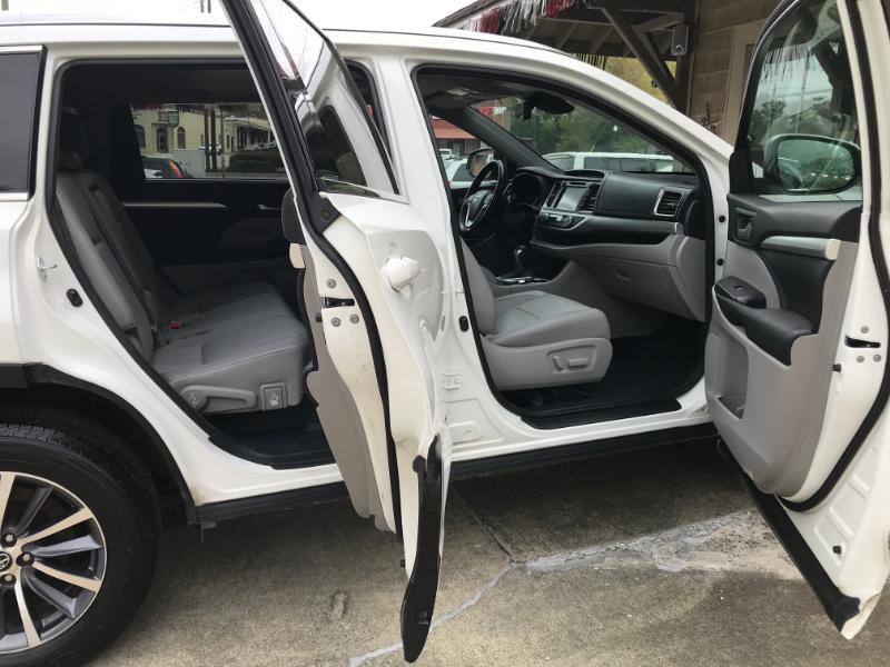 Toyota Highlander XLE 2017