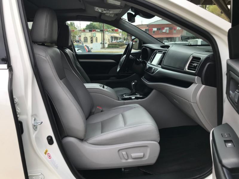 Toyota Highlander XLE 2017