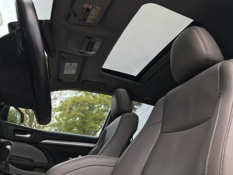 Toyota Highlander XLE 2017