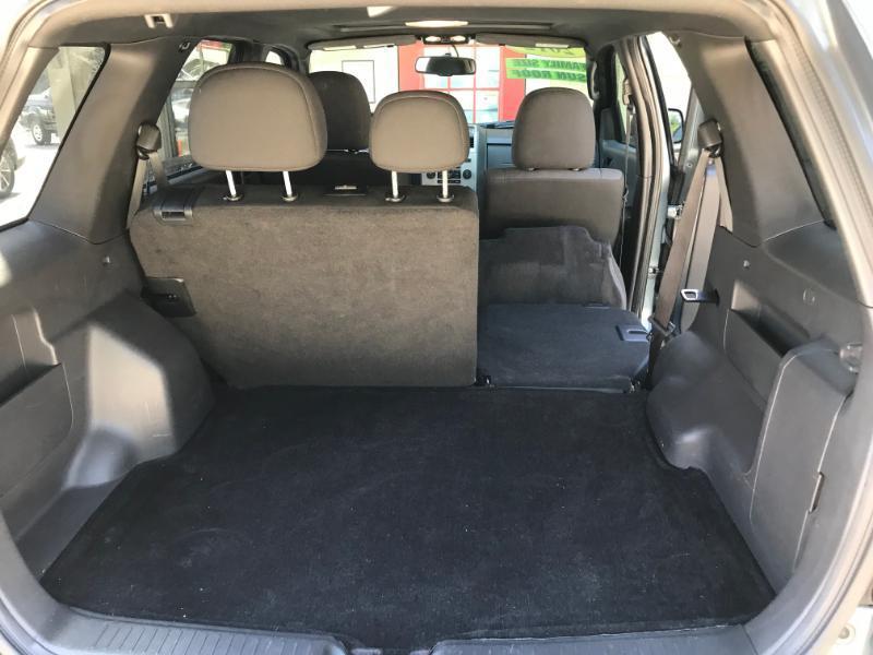 Ford Escape XLT FWD 2012