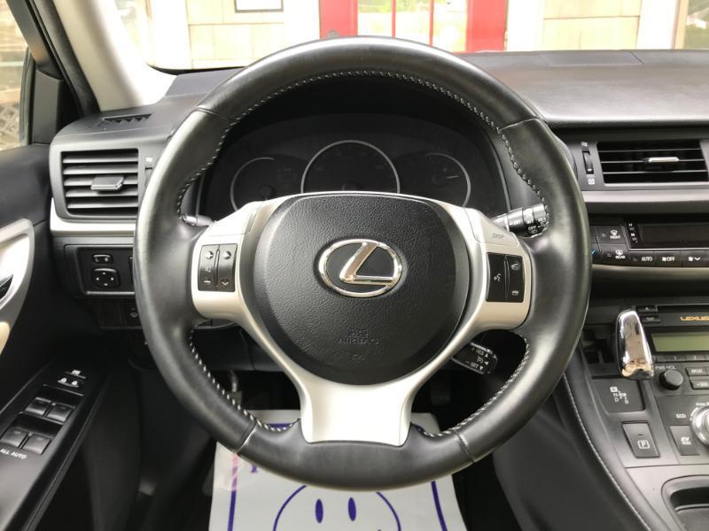 Lexus CT 200h Hybrid 2013