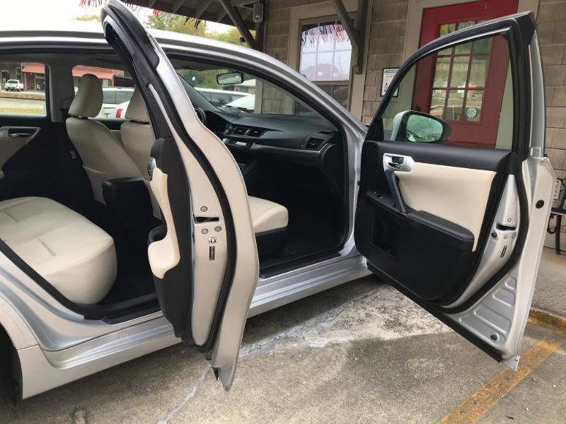 Lexus CT 200h Hybrid 2013