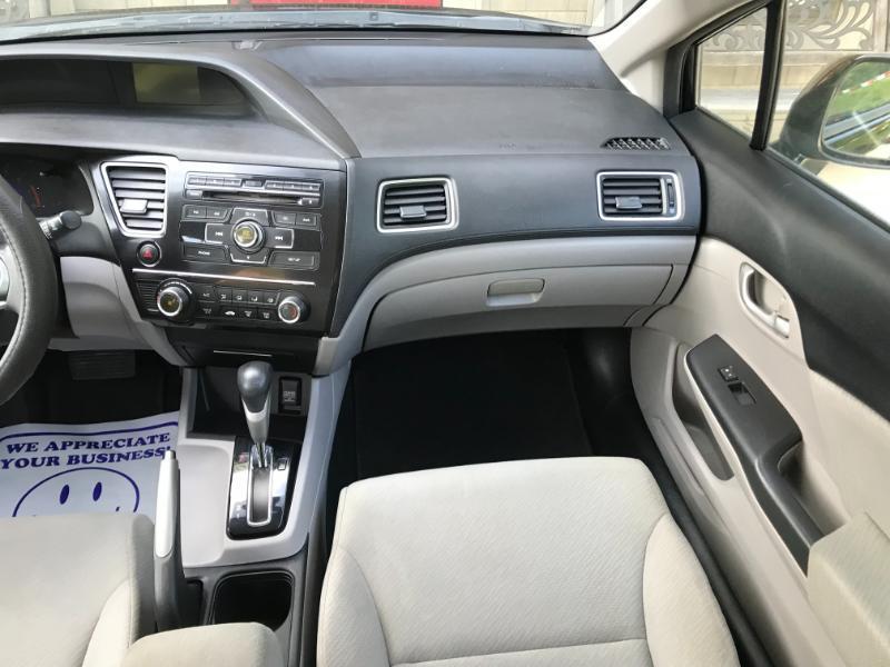 Honda Civic LX sedan 2013