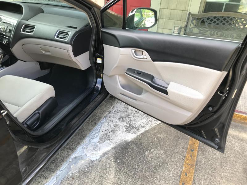 Honda Civic LX sedan 2013