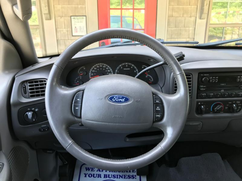 Ford F-150 SuperCrew 2WD 2003