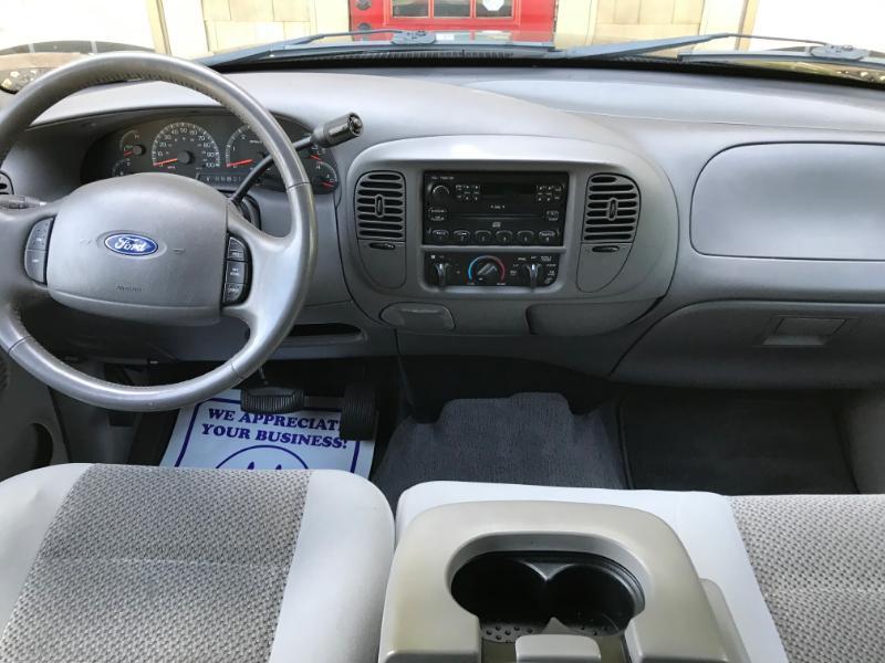 Ford F-150 SuperCrew 2WD 2003
