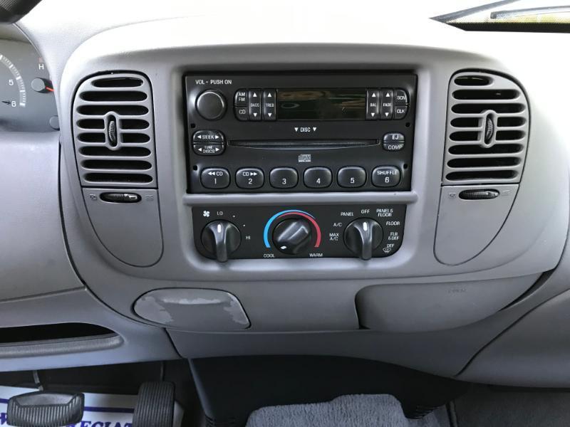 Ford F-150 SuperCrew 2WD 2003
