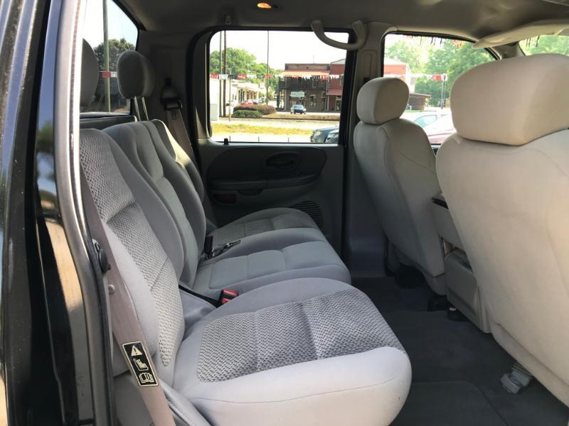 Ford F-150 SuperCrew 2WD 2003