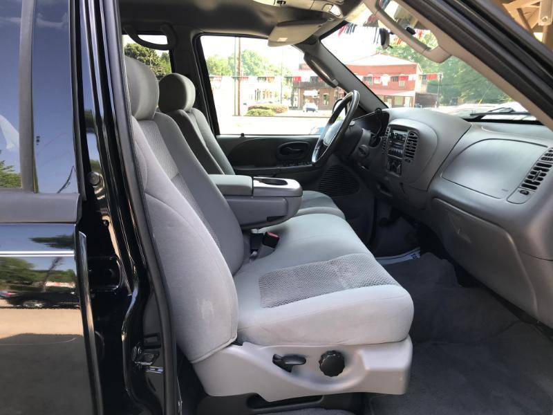 Ford F-150 SuperCrew 2WD 2003