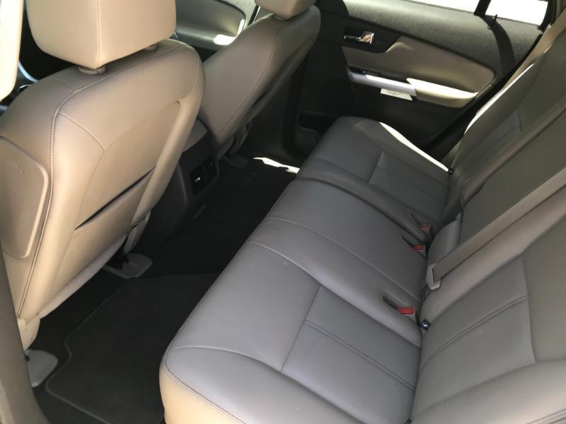 Ford Edge SEL FWD 2012