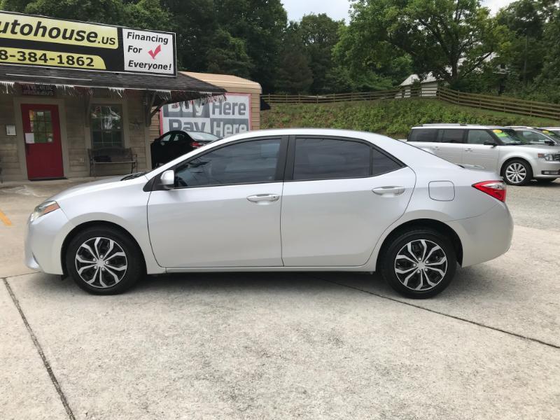 Toyota Corolla LE 2016