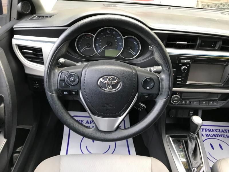 Toyota Corolla LE 2016