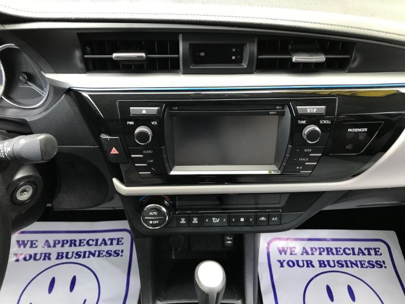 Toyota Corolla LE 2016