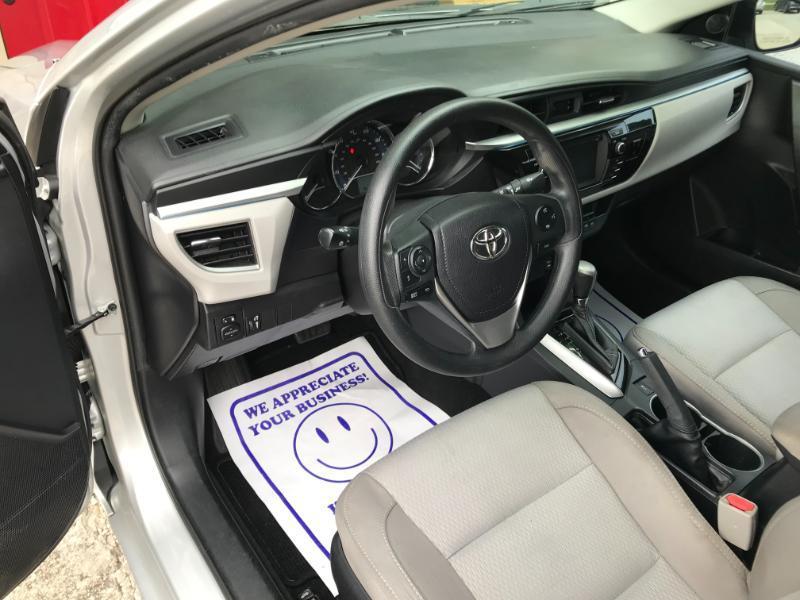 Toyota Corolla LE 2016